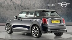 MINI Hatchback 1.5 Cooper Exclusive Premium 5dr Petrol Hatchback